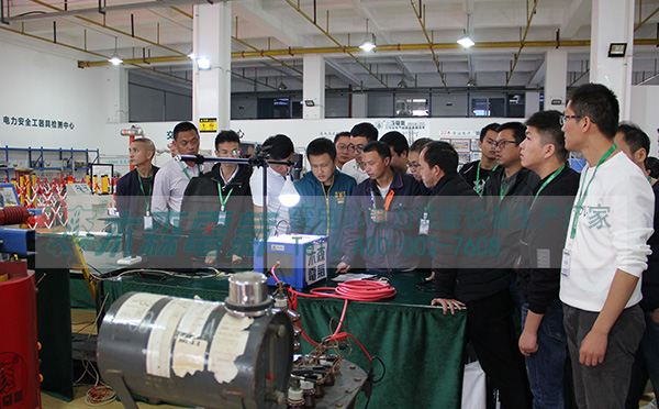 第25期高壓電氣預(yù)防性試驗(yàn)培訓(xùn)班介損實(shí)操現(xiàn)場(chǎng) 第25期高壓電氣預(yù)防性試驗(yàn)培訓(xùn)班介損實(shí)操現(xiàn)場(chǎng)